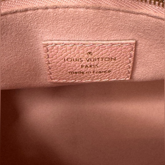 RARE🌟NEW🌟Louis Vuitton Pink Stardust On The Go PM SOLD OUT $6000 Retail price - Picture 11 of 11